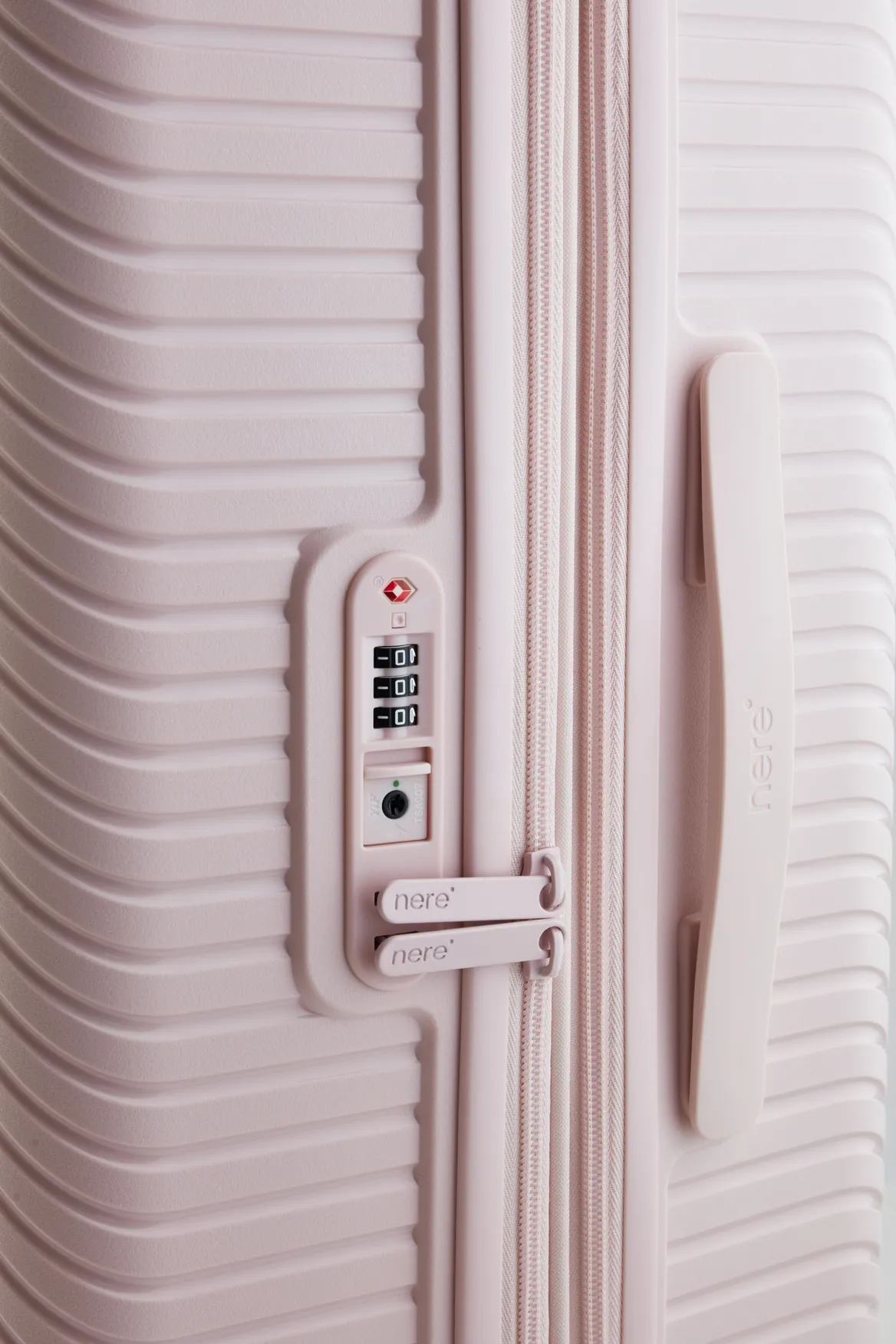 Bondi Check-In 80cm Suitcase Strandbags