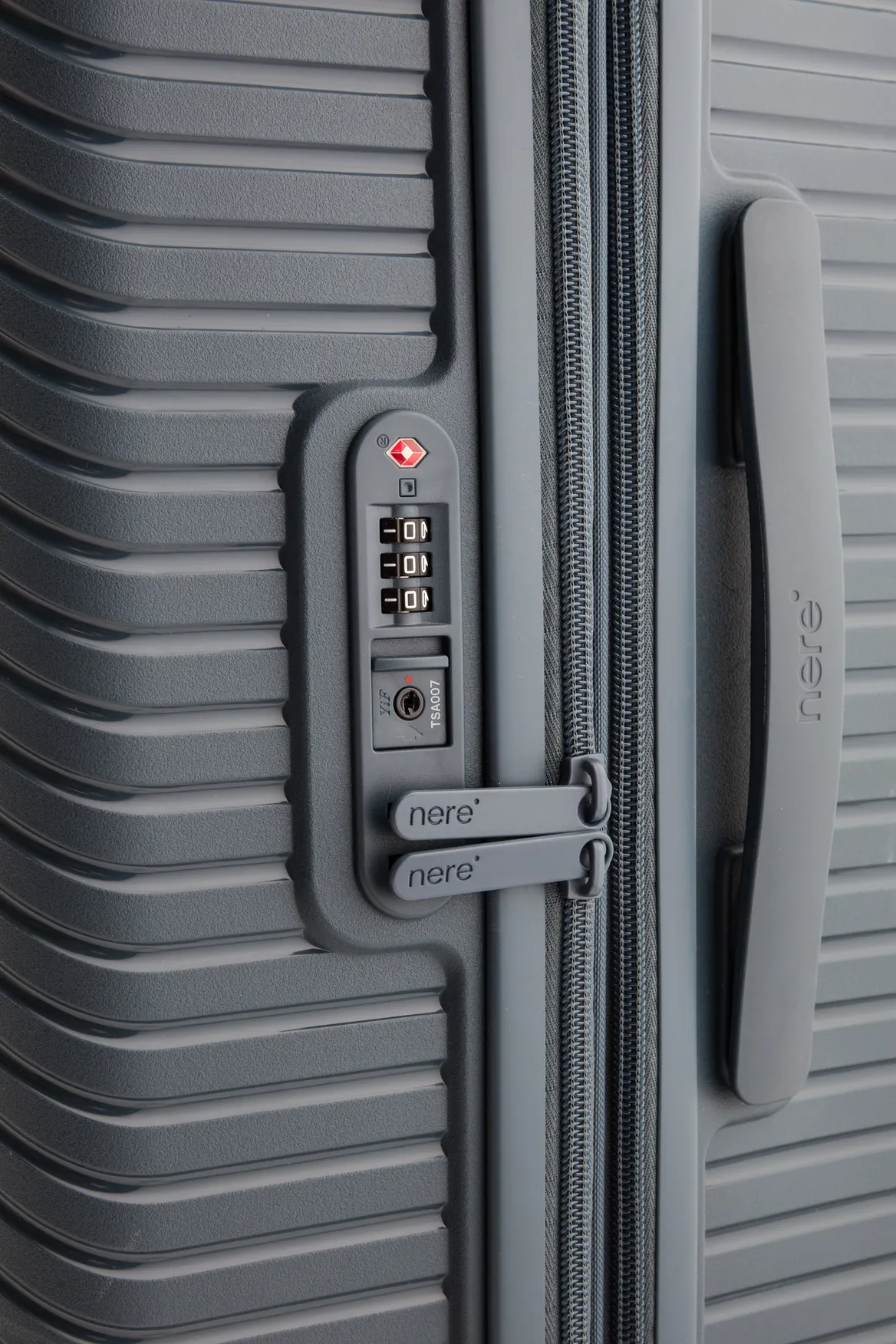 Bondi Check-In 80cm Suitcase Strandbags