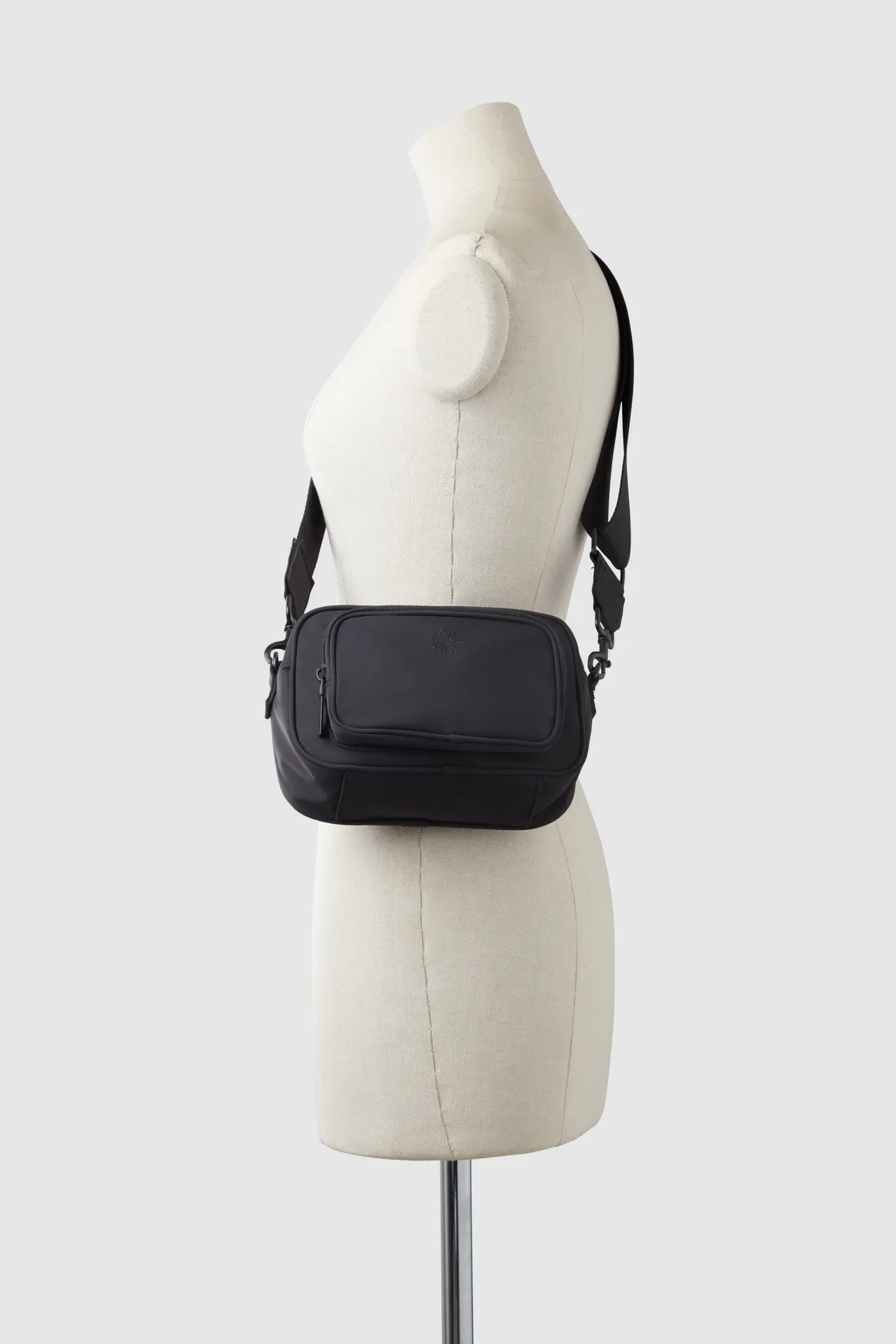 Gia Nylon Crossbody Bag Strandbags