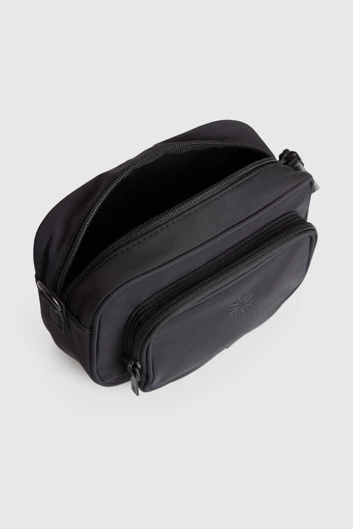 Gia Nylon Crossbody Bag Strandbags