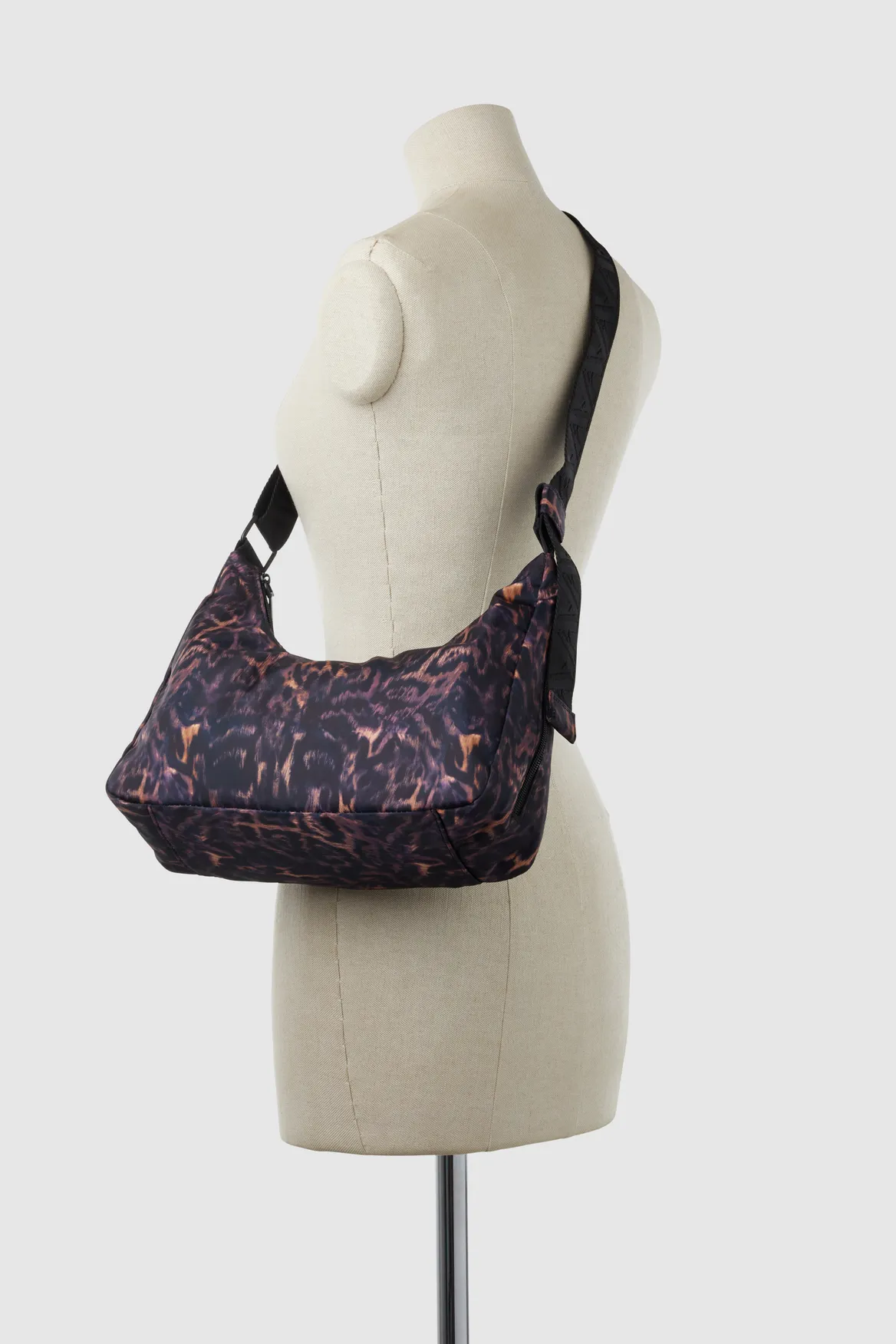 Gia Nylon Shoulder Crossbody Bag Strandbags