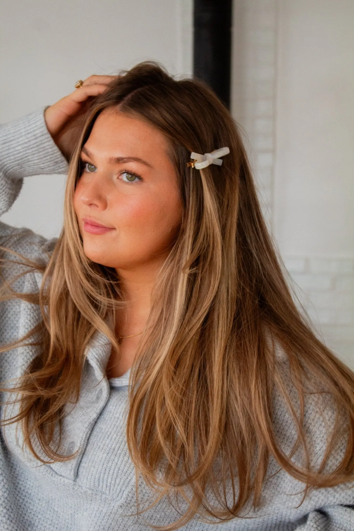 Glossy Bow Clip Andi