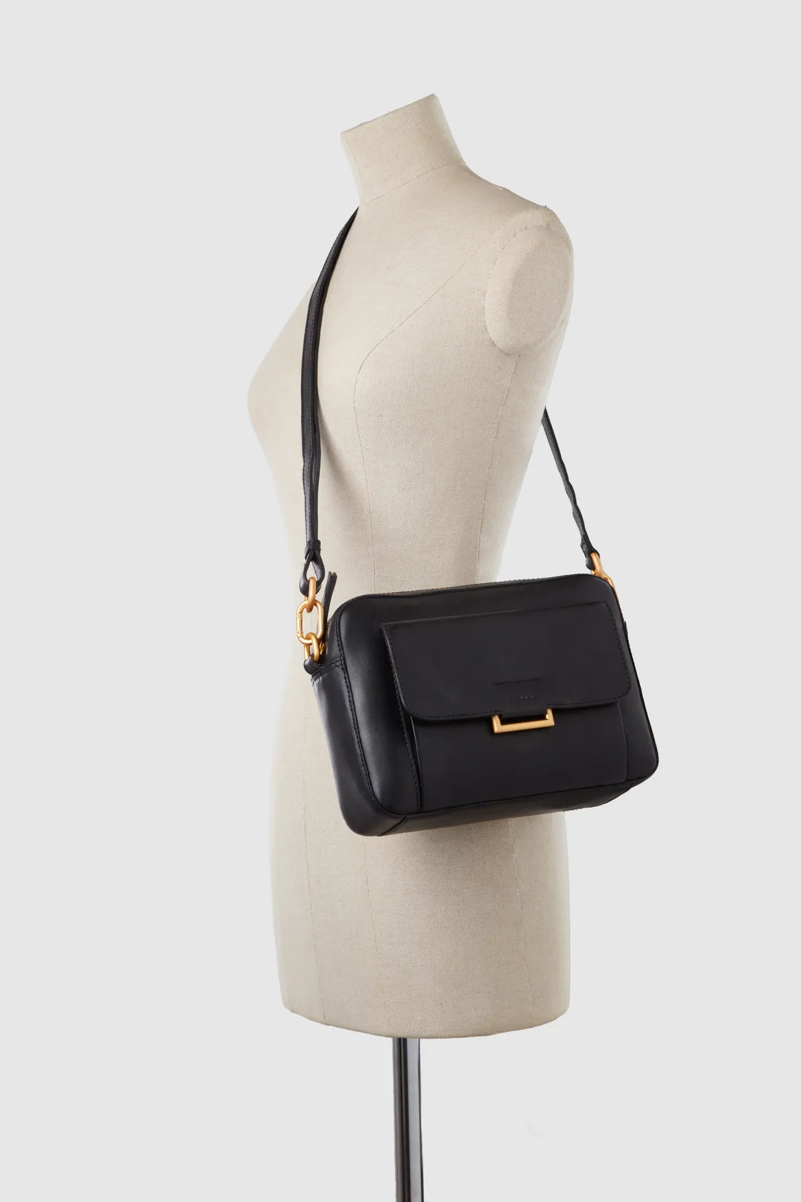 Luna Leather Crossbody Bag Strandbags