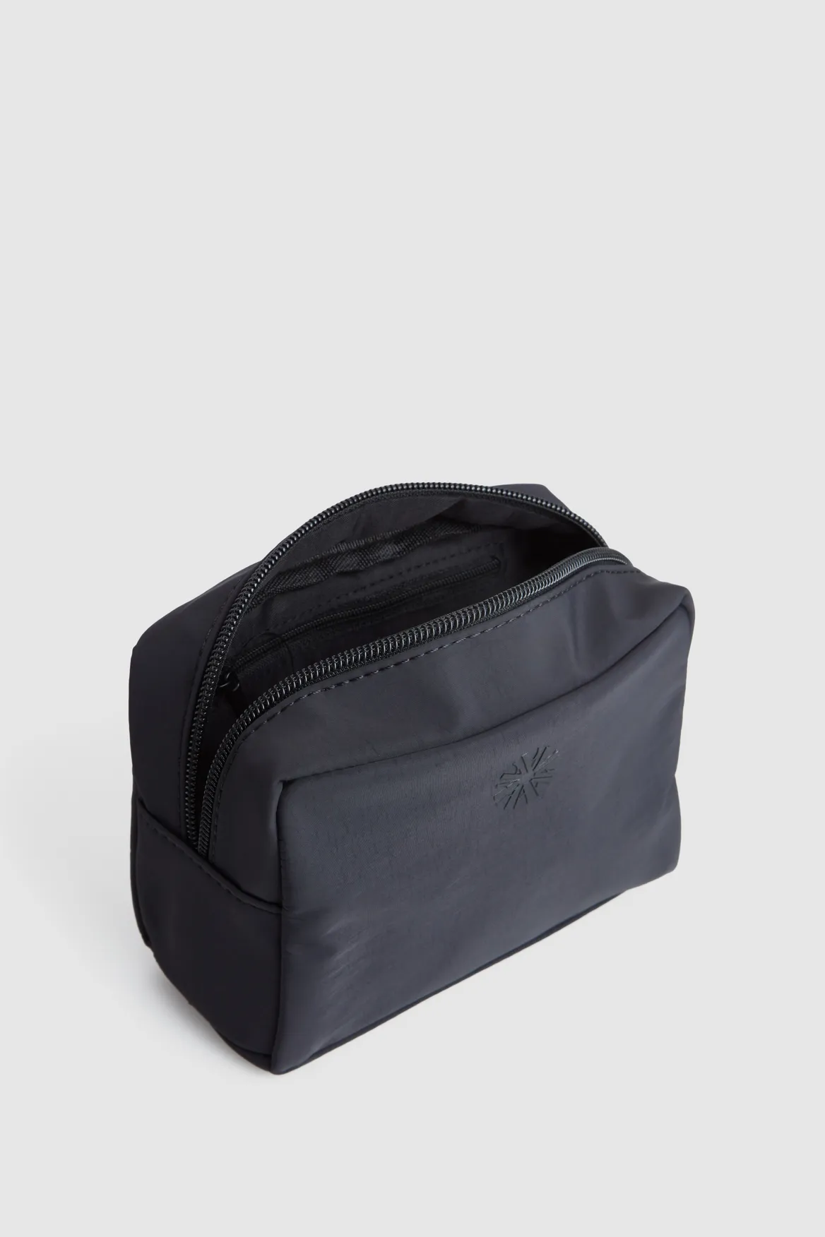 Nylon Cosmetic Pouch Strandbags