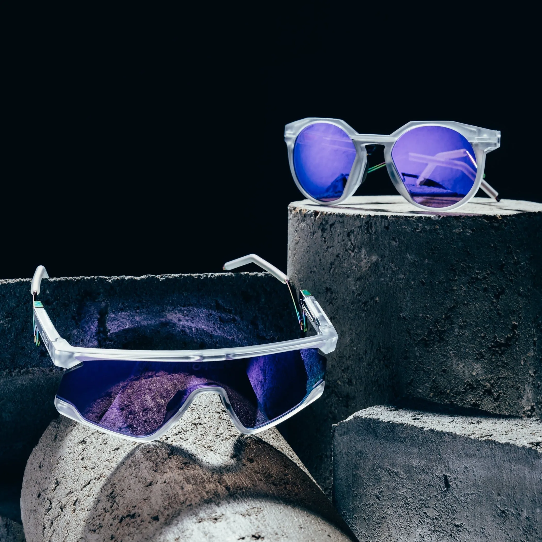 Oakley BXTR Metal - Matte Clear/Prizm Violet