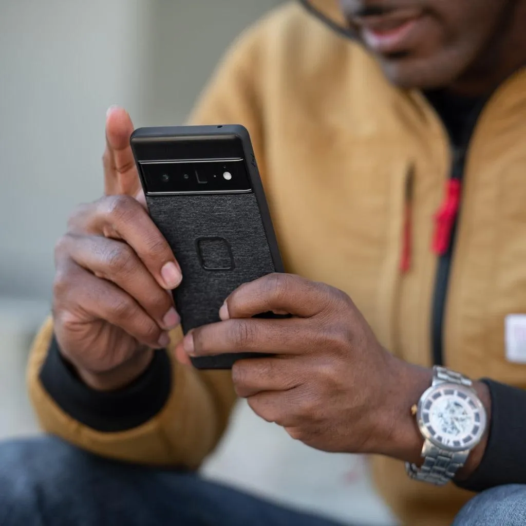 Peak Design Google Pixel 7 Pro Everyday Phone Case (Charcoal)