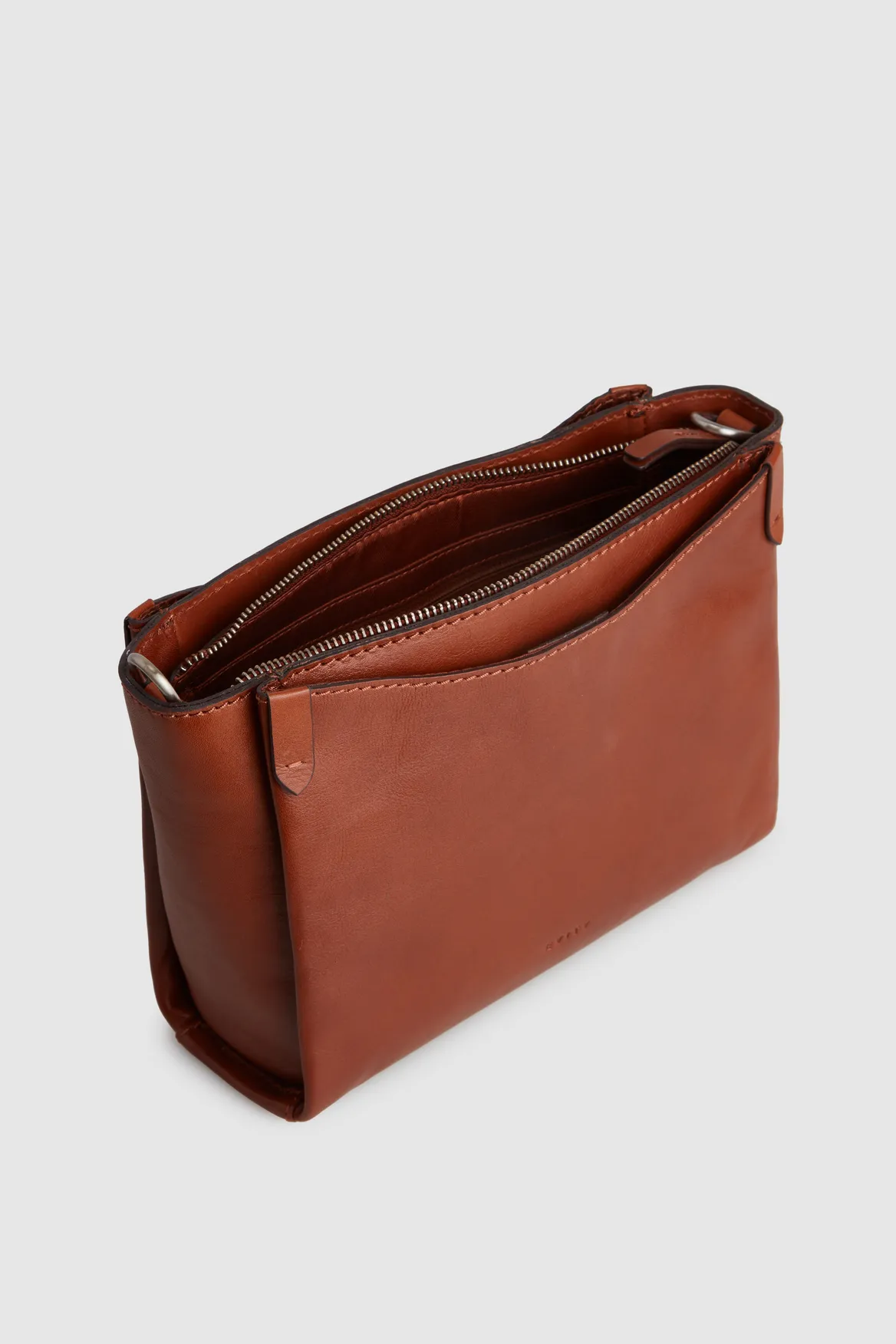 Tess Leather Crossbody Bag Strandbags